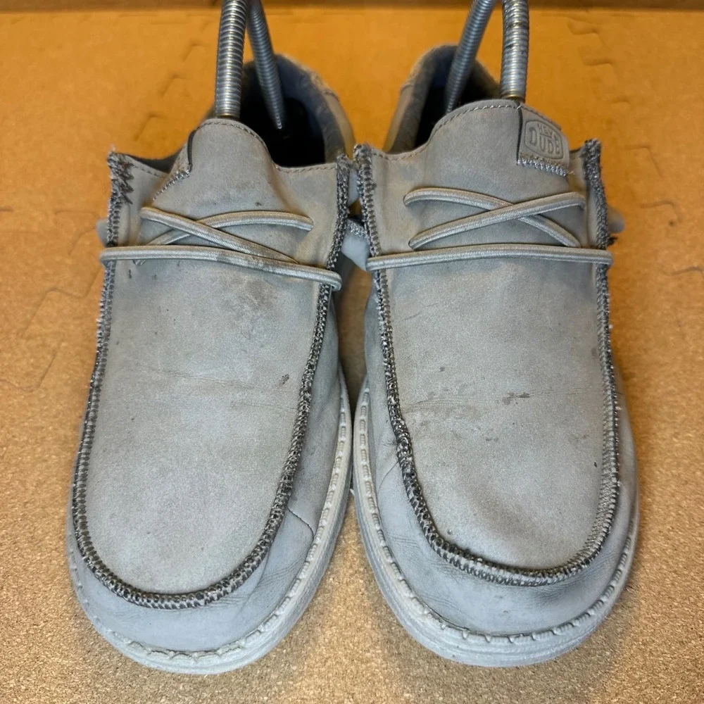Hey Dude Wally Fabricated Leather Men Size 6 Grey Slip On Loafer Casual Shoes